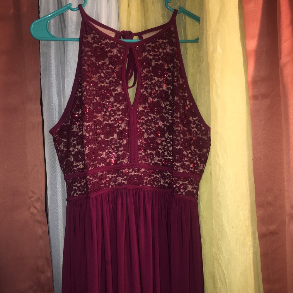 Nightway lace keyhole halter gown